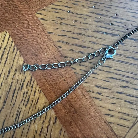 Paparazzi Gray Necklace and Earrings Set - Picture 3 of 7